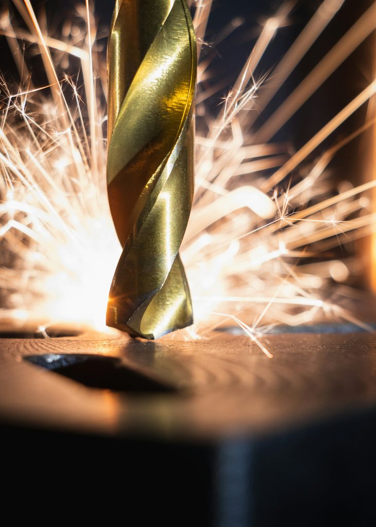 Drilling a metal part