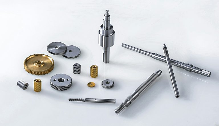 CNC torna ile işlenmiş küçük hassas parçalar